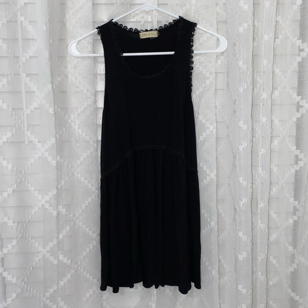 Pixi + Ivy Black Tank Top